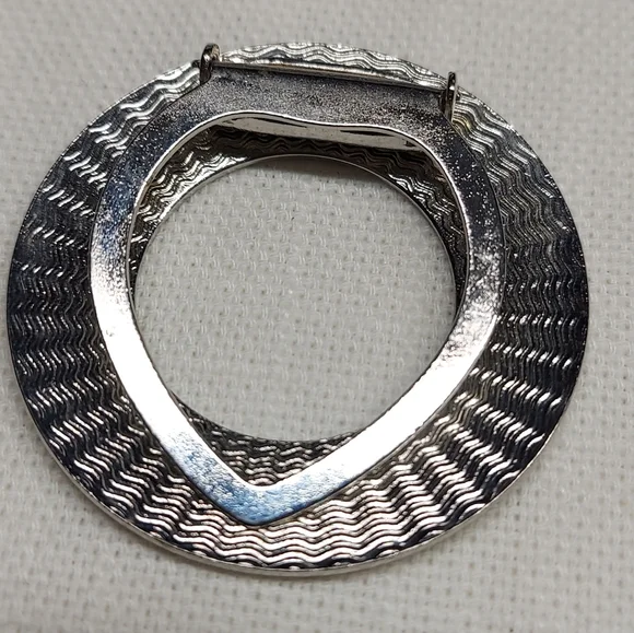 Lieba U.S.A. silver-tone Round scarf clip  Stunning Vintage 1.5" - Picture 6 of 8